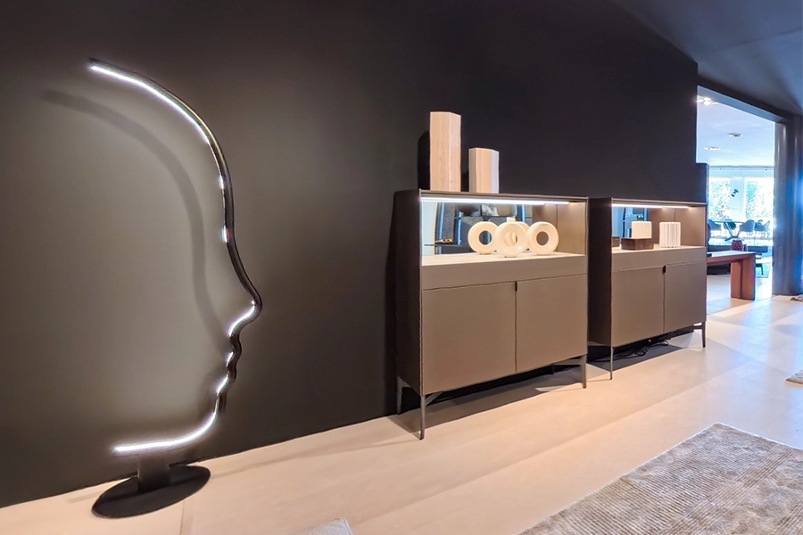 Salotto - madia e luce